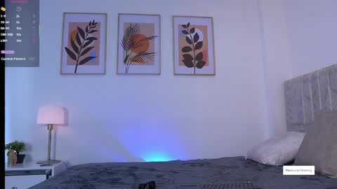 E L I I Z A B E T H   online show from 04.30.26