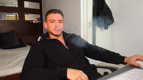 Snapshot of elijahthorne chatting on 01.18.26 ElijahThorne online show from 01.18.26