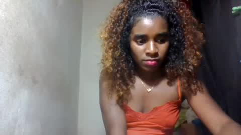 Snapshot of elina981 chatting on 07.14.26 elina981 online show from 07.14.26