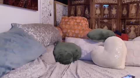 Snapshot of elinah_hanile chatting on 10.31.25 Elinah online show from 10.31.25