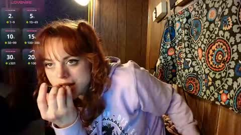 Snapshot of elinalaverins chatting on 07.12.26 Elina online show from 07.12.26