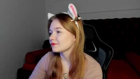 elinavale online show from 04.20.26