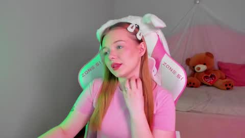 elinavale online show from 04.22.26