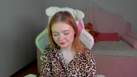 elinavale online show from 04.27.26