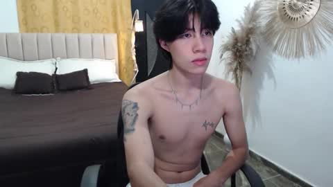 Snapshot of elio_collem chatting on 11.07.25 ELIO online show from 11.07.25