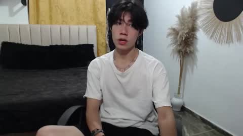 Snapshot of elio_collem chatting on 02.19.26 ELIO online show from 02.19.26