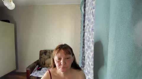 Snapshot of elis_gabbi chatting on 04.24.26 Elis online show from 04.24.26