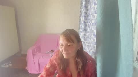 Snapshot of elis_gabbi chatting on 05.14.26 Elis online show from 05.14.26