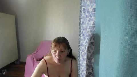 Snapshot of elis_gabbi chatting on 05.15.26 Elis online show from 05.15.26