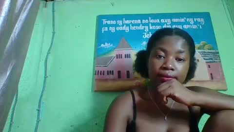 Snapshot of elisabeth2525 chatting on 01.18.25 elisabeth2525 online show from 01.18.25