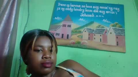 Snapshot of elisabeth2525 chatting on 01.19.25 elisabeth2525 online show from 01.19.25