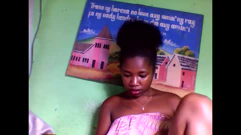Snapshot of elisabeth2525 chatting on 02.06.25 elisabeth2525 online show from 02.06.25
