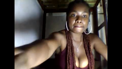 Snapshot of elisabeth2525 chatting on 09.14.25 elisabeth2525 online show from 09.14.25