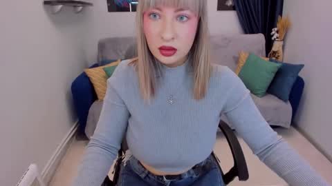 Snapshot of elisabethmills chatting on 01.01.25 Elisabeth online show from 01.01.25