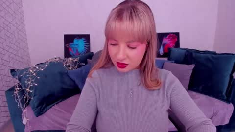 Snapshot of elisabethmills chatting on 03.01.25 Elisabeth online show from 03.01.25