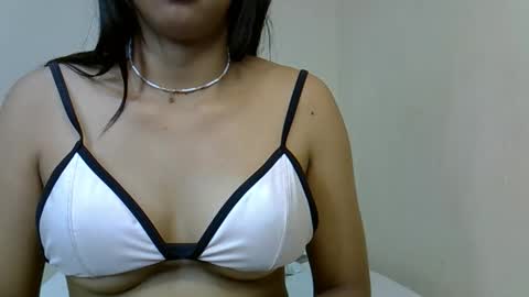 elisah01 online show from 04.22.26