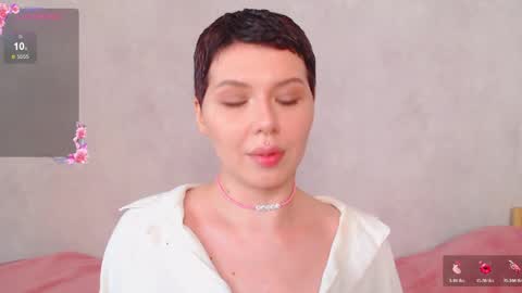Snapshot of elise_day chatting on 05.17.26 elise_day online show from 05.17.26