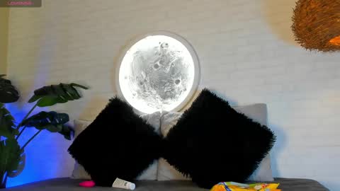 Snapshot of elise_diamond chatting on 03.09.25 Elise diamond online show from 03.09.25