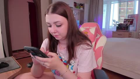 Snapshot of elisejays chatting on 01.17.25 Elise    online show from 01.17.25