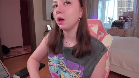 Snapshot of elisejays chatting on 01.18.25 Elise    online show from 01.18.25