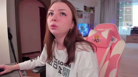 Snapshot of elisejays chatting on 01.24.25 Elise    online show from 01.24.25