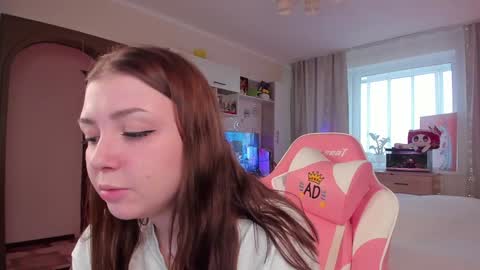 Snapshot of elisejays chatting on 01.25.25 Elise    online show from 01.25.25