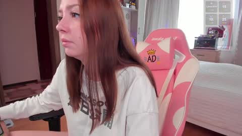 Snapshot of elisejays chatting on 01.30.25 Elise    online show from 01.30.25