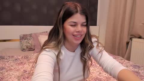 Snapshot of elisetyler89 chatting on 02.02.26 Elly online show from 02.02.26