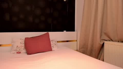 Elly online show from 02.24.26