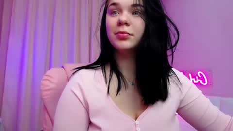 Snapshot of elissstoun chatting on 01.18.25 ElissStoun online show from 01.18.25