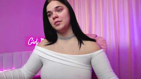 Snapshot of elissstoun chatting on 01.28.25 ElissStoun online show from 01.28.25