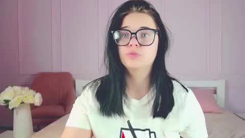 Snapshot of elissstoun chatting on 01.31.25 ElissStoun online show from 01.31.25