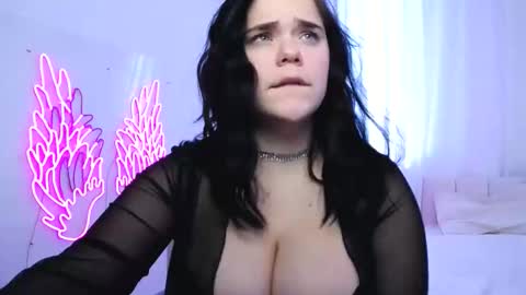 Snapshot of elissstoun chatting on 02.08.25 ElissStoun online show from 02.08.25