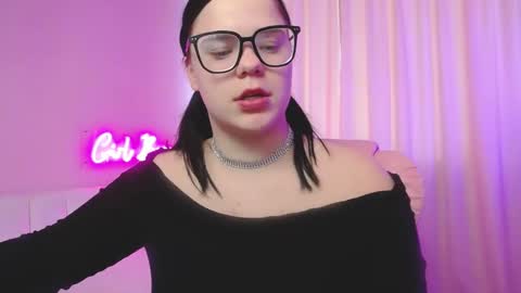 Snapshot of elissstoun chatting on 02.10.25 ElissStoun online show from 02.10.25