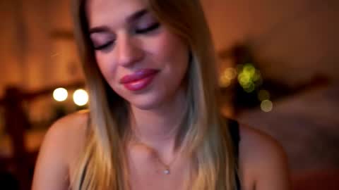 Sunflower  online show from 10.15.25