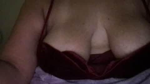 Snapshot of eliterd chatting on 10.03.25 eliterd online show from 10.03.25