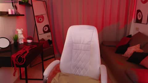 Snapshot of eliza_benet chatting on 02.09.26 Ari online show from 02.09.26