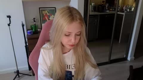 Elizabeth online show from 03.18.26