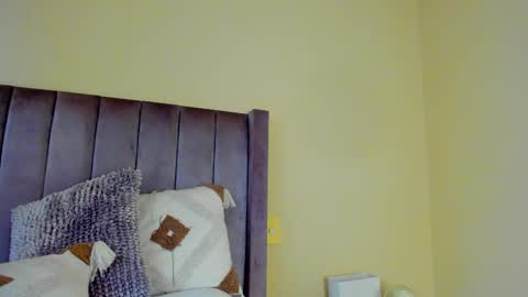 Snapshot of eliza_sanz chatting on 02.09.25 My name is ElizaPVT is open online show from 02.09.25