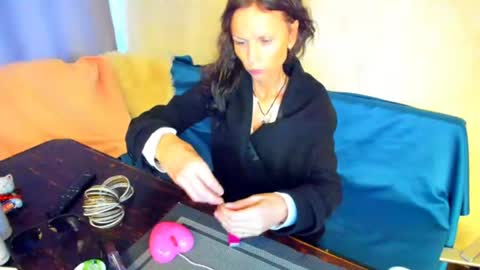 Snapshot of elizabe_th chatting on 06.24.26 Elizabethangel online show from 06.24.26