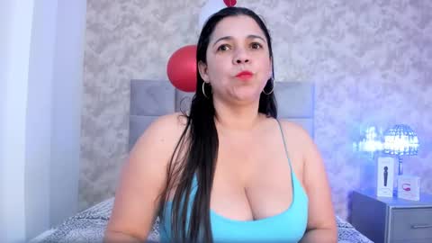 Snapshot of elizabeth_colleman chatting on 02.27.25 Elizabeth online show from 02.27.25