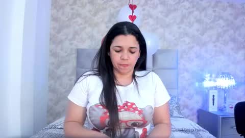 Snapshot of elizabeth_colleman chatting on 03.03.25 Elizabeth online show from 03.03.25