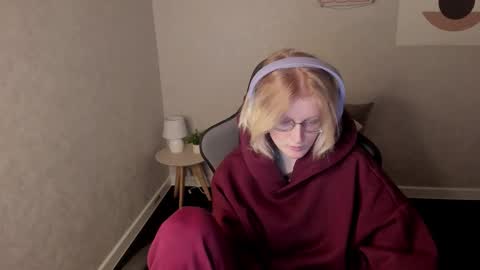 Elizabeth online show from 11.22.25