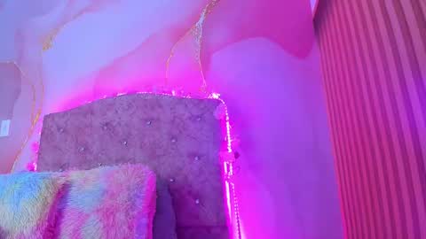 Montserrath online show from 02.28.25