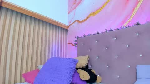 Montserrath online show from 10.25.25