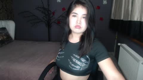 Snapshot of elizabethvamp chatting on 04.04.26 Elizabeth online show from 04.04.26