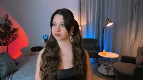 Snapshot of elizamild chatting on 02.27.26 Eliza online show from 02.27.26