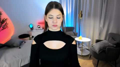 Snapshot of elizamild chatting on 04.11.26 Eliza online show from 04.11.26
