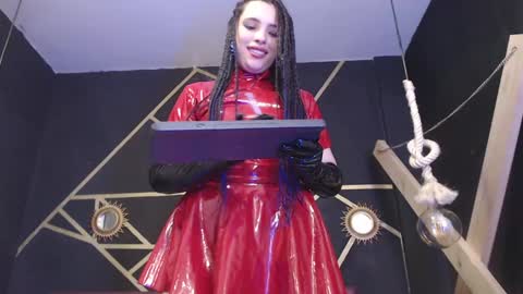 Snapshot of elizatex chatting on 12.05.24 online show from 12.05.24