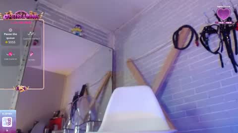 Snapshot of elizatex chatting on 08.01.26 online show from 08.01.26